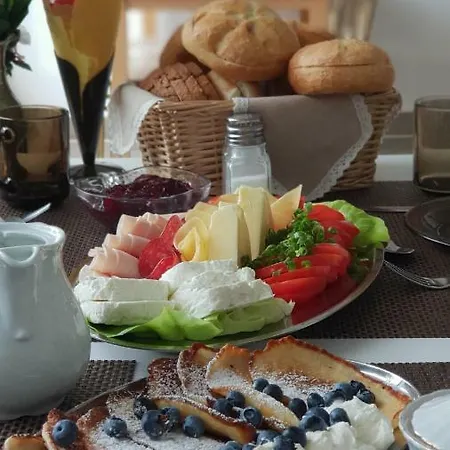 Amigo Quarto em Acomodações Particulares *